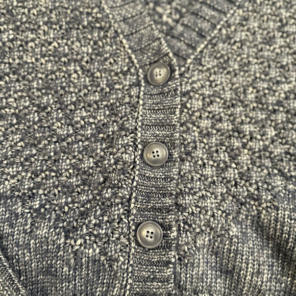 Women's Blue Knit Sweater - Picture 2 of 4